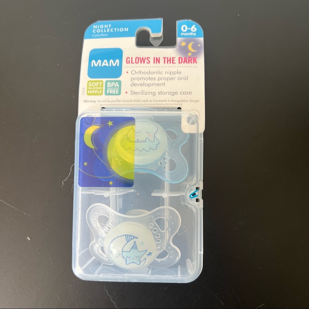 MAM Pacifiers